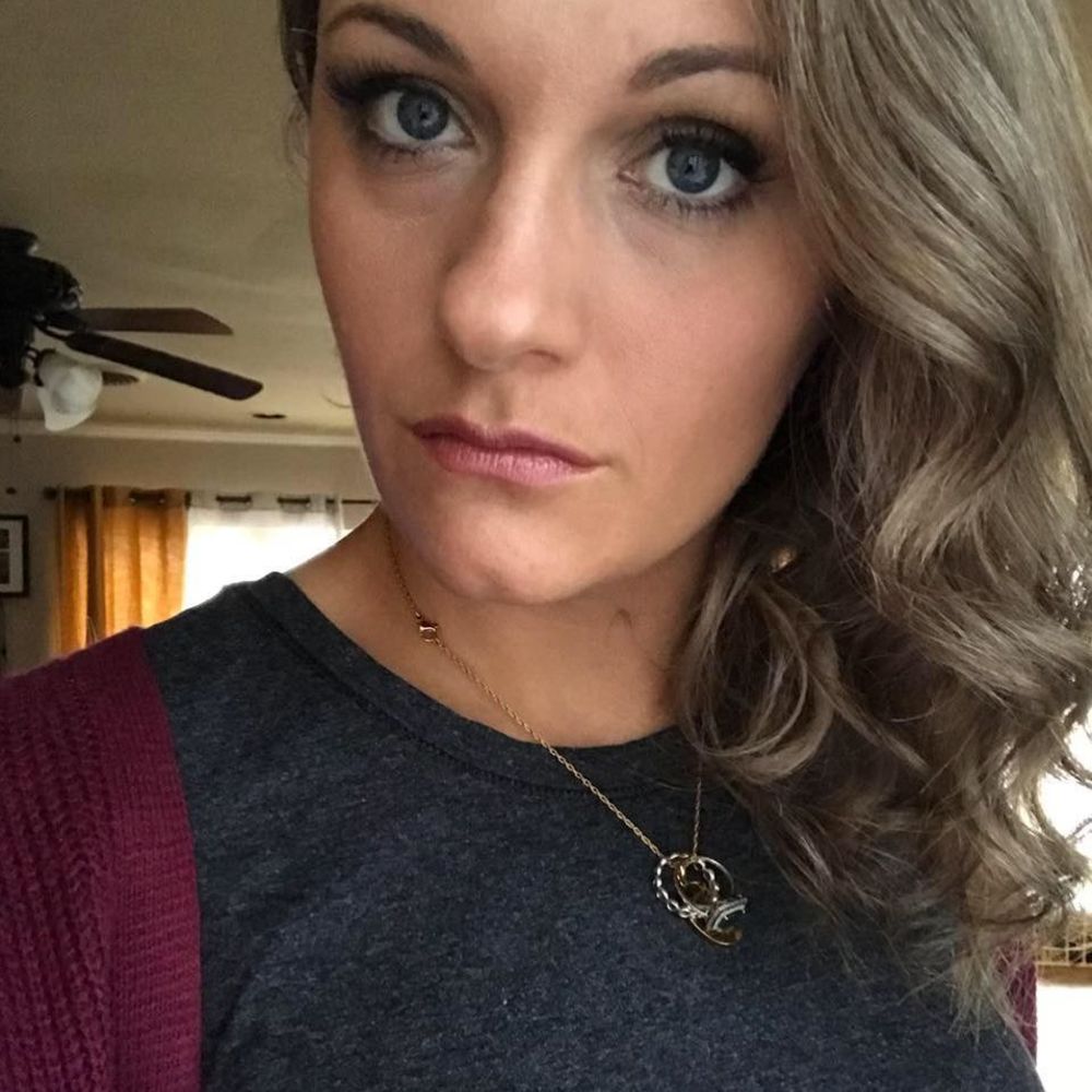 Meet your Posher, Rebecca